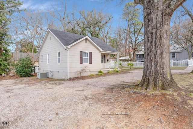 132 W Vernon Avenue, Wake Forest, NC 27587