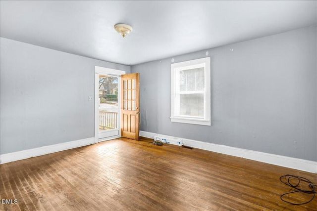 132 W Vernon Avenue, Wake Forest, NC 27587