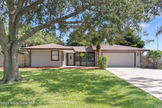 784 Emerson Drive NE, Palm Bay, FL 32907