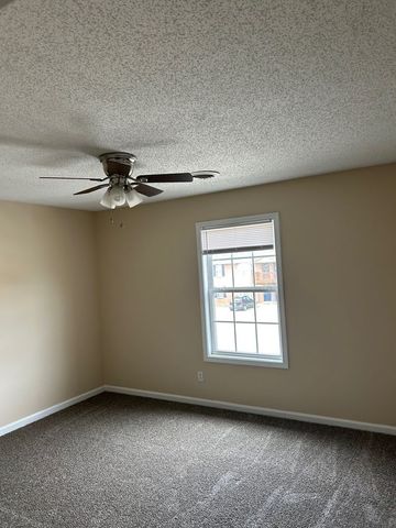 3839 Jockey Dr Apt C, Clarksville, TN 37042