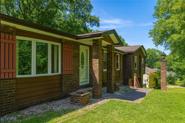 143 Northview Cir, Brighton Twp, PA 15009