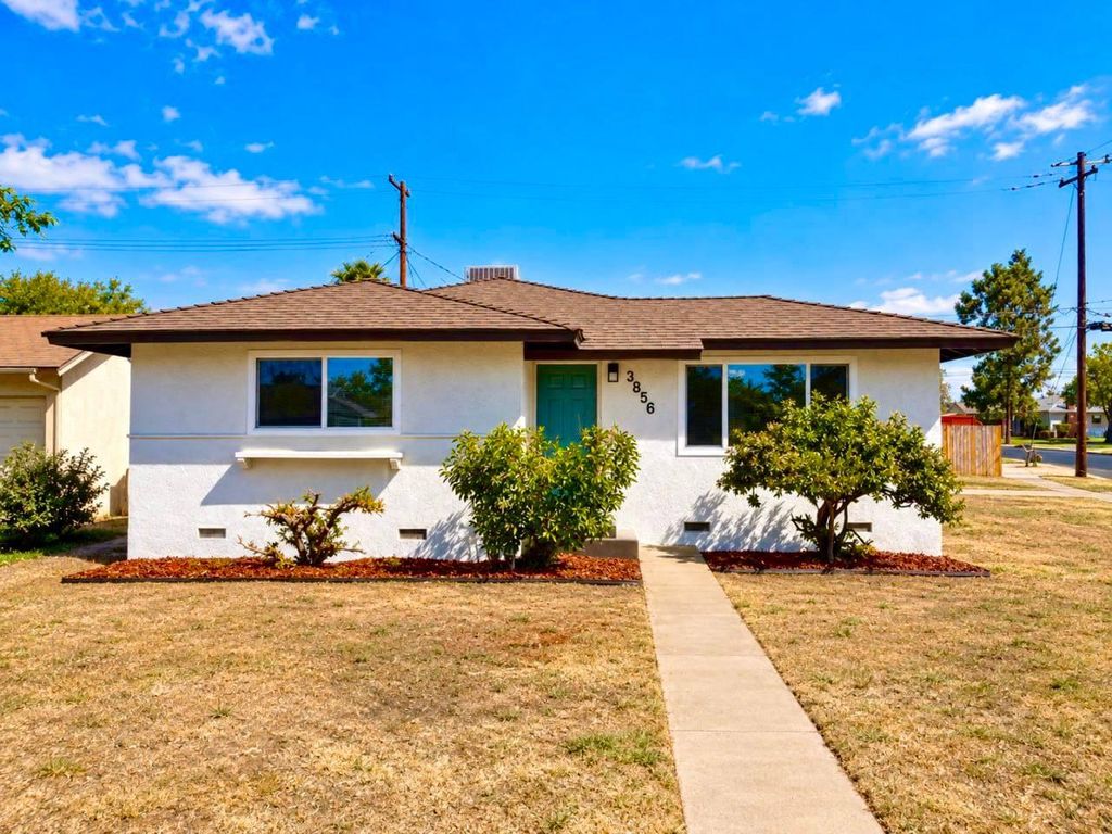 Image 1 of property listing at 3856 N Hacienda Drive, Fresno, CA 93705