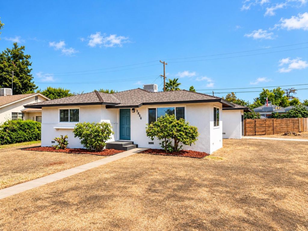 Image 2 of property listing at 3856 N Hacienda Drive, Fresno, CA 93705