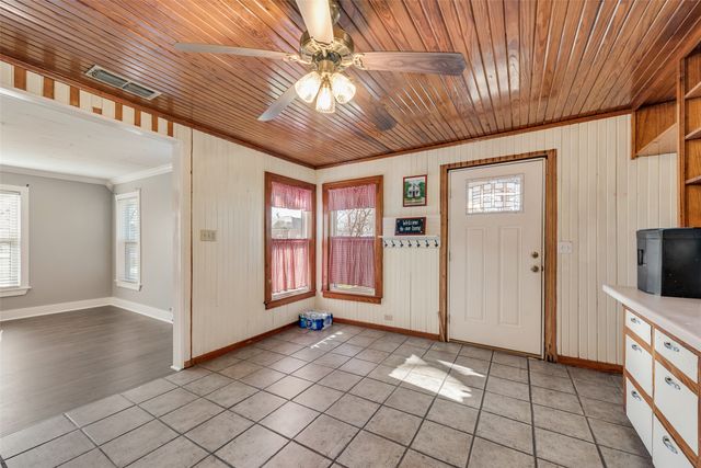 106 W 2nd North Street, Kaufman, TX 75142