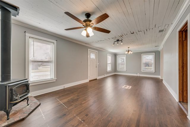 106 W 2nd North Street, Kaufman, TX 75142