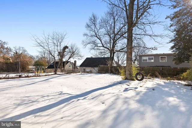 4006 70TH AVE, Hyattsville, MD 20784