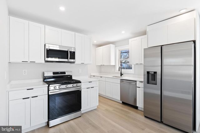 4006 70TH AVE, Hyattsville, MD 20784