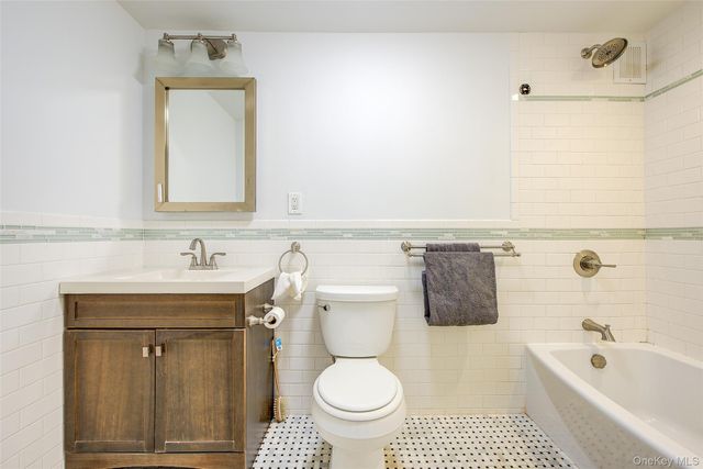 110-45 Queens Boulevard 402, Forest Hills, NY 11375