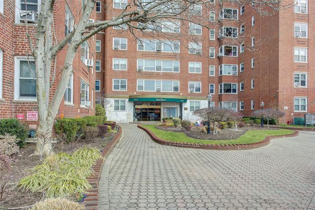 110-45 Queens Boulevard 402, Forest Hills, NY 11375