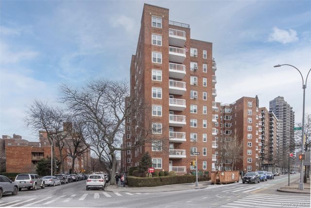 110-45 Queens Boulevard 402, Forest Hills, NY 11375