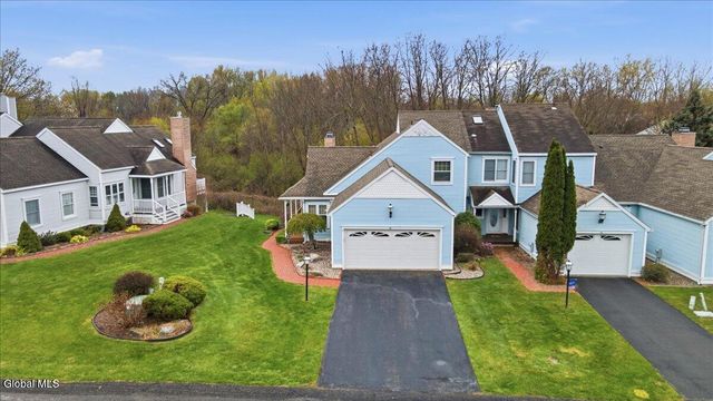 18 Kensington Place, Albany, NY 12209