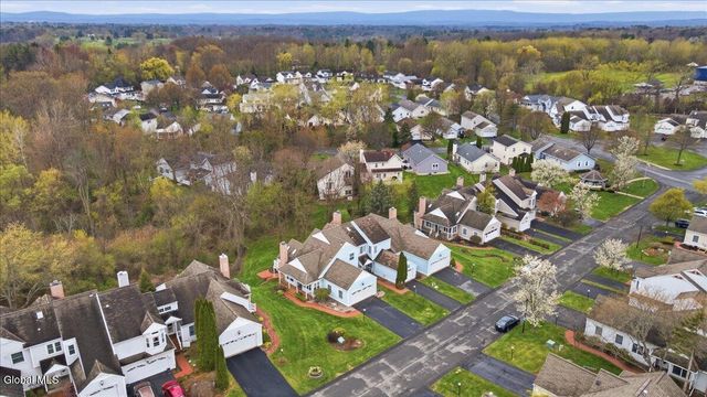 18 Kensington Place, Albany, NY 12209