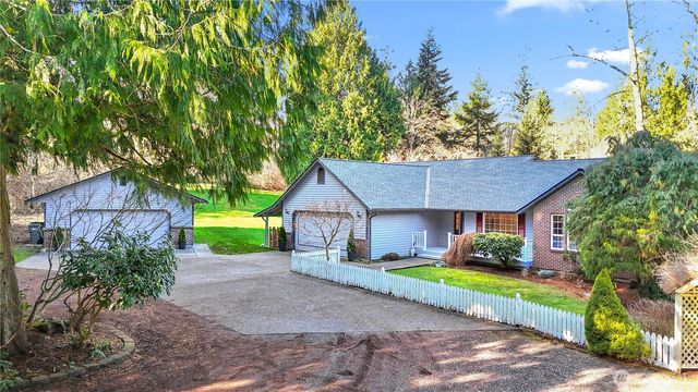 17824 25th Drive NW, Arlington, WA 98223