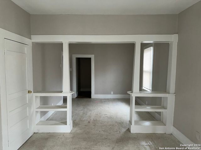 1320 Monterey, San Antonio, TX 78207