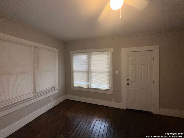 1320 Monterey, San Antonio, TX 78207