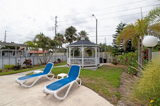 1100 E BAY DRIVE 104, Largo, FL 33770