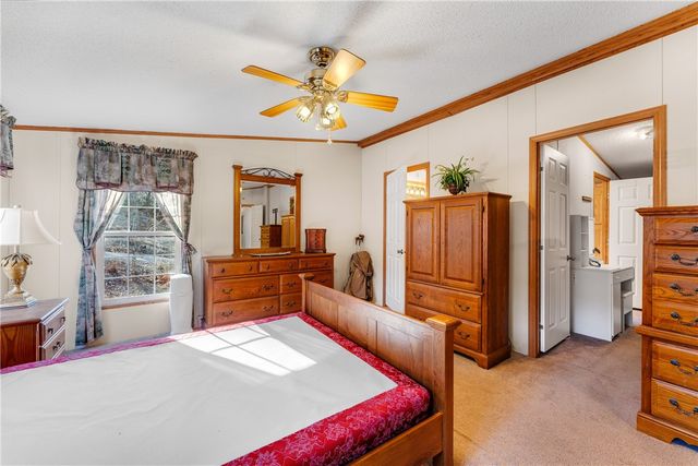 33 Skyview Lane, Holiday Island, AR 72631