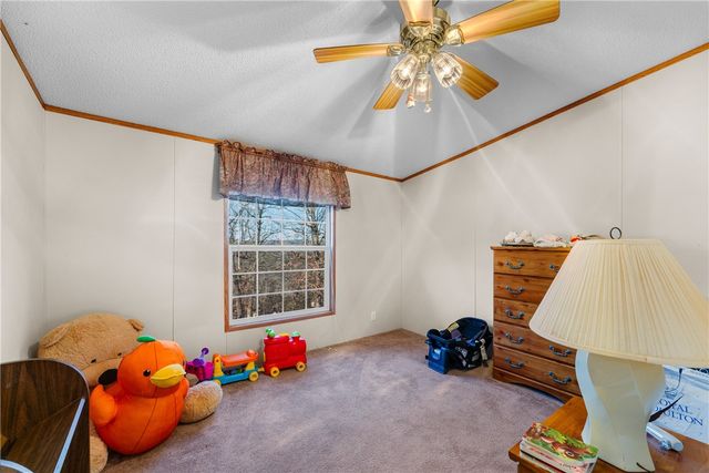 33 Skyview Lane, Holiday Island, AR 72631