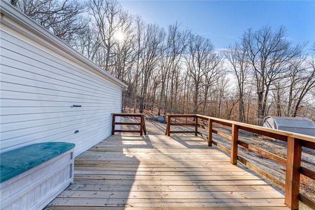 33 Skyview Lane, Holiday Island, AR 72631