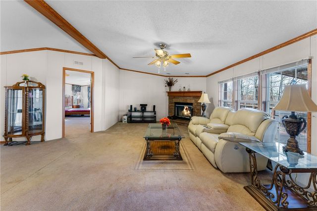 33 Skyview Lane, Holiday Island, AR 72631