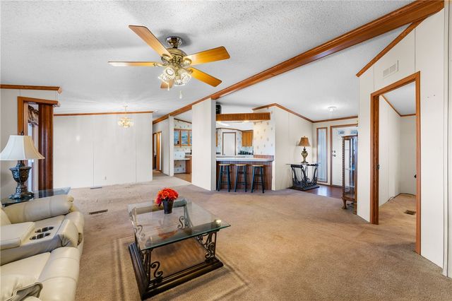 33 Skyview Lane, Holiday Island, AR 72631