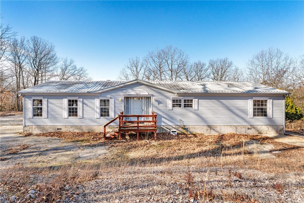 33 Skyview Lane, Holiday Island, AR 72631