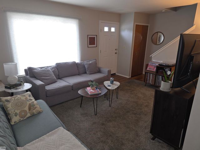 27562 Concord Avenue, Warren, MI 48093