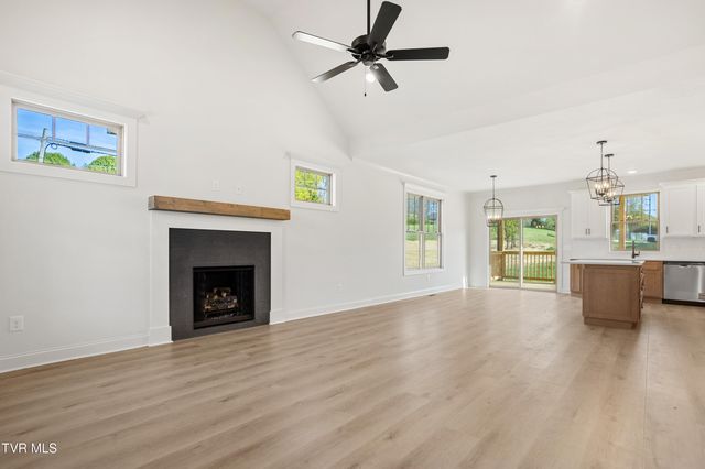 756 Tavern Hill Road, Jonesborough, TN 37659