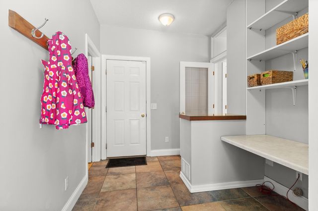 8048 Marsh Creek Alcove, Woodbury, MN 55125