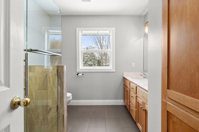 8048 Marsh Creek Alcove, Woodbury, MN 55125