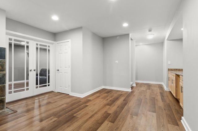 8048 Marsh Creek Alcove, Woodbury, MN 55125