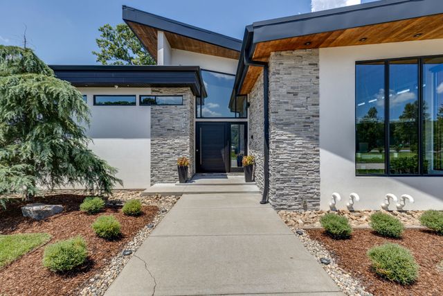 1425 Wilson Pike, Brentwood, TN 37027