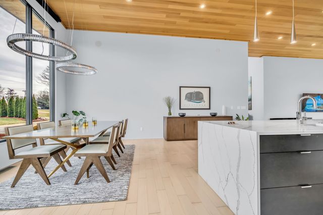 1425 Wilson Pike, Brentwood, TN 37027