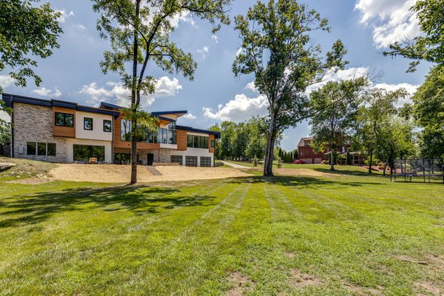 1425 Wilson Pike, Brentwood, TN 37027