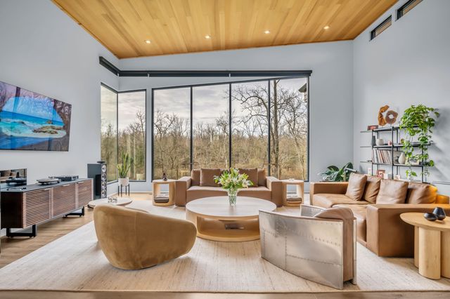 1425 Wilson Pike, Brentwood, TN 37027