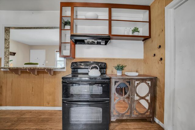 628 E North St, Manteca, CA 95336