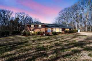 220 Augusta Drive, Statesville, NC 28625