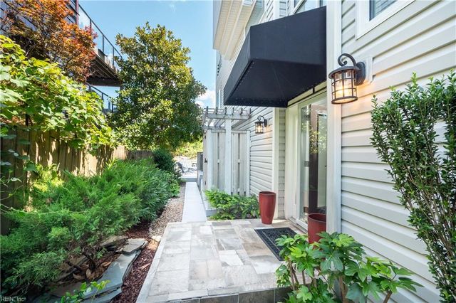 2082 Tazewell RD, Virginia Beach, VA 23455