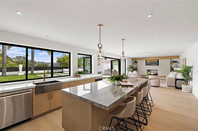 6 Monterey, Corona Del Mar, CA 92625
