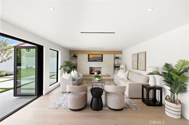 6 Monterey, Corona Del Mar, CA 92625