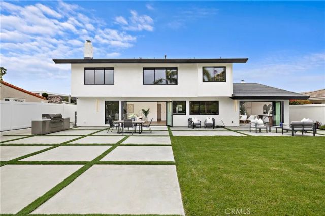 6 Monterey, Corona Del Mar, CA 92625