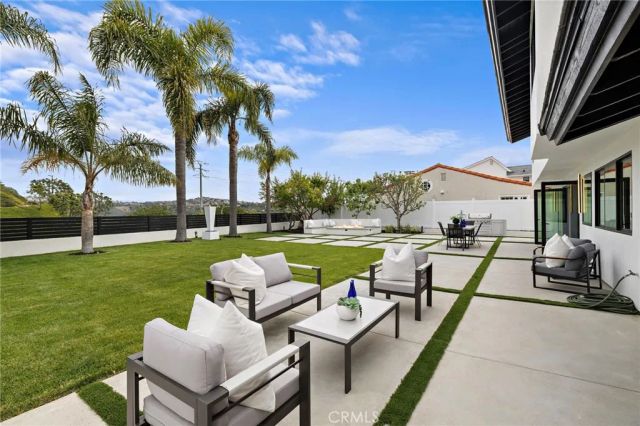 6 Monterey, Corona Del Mar, CA 92625