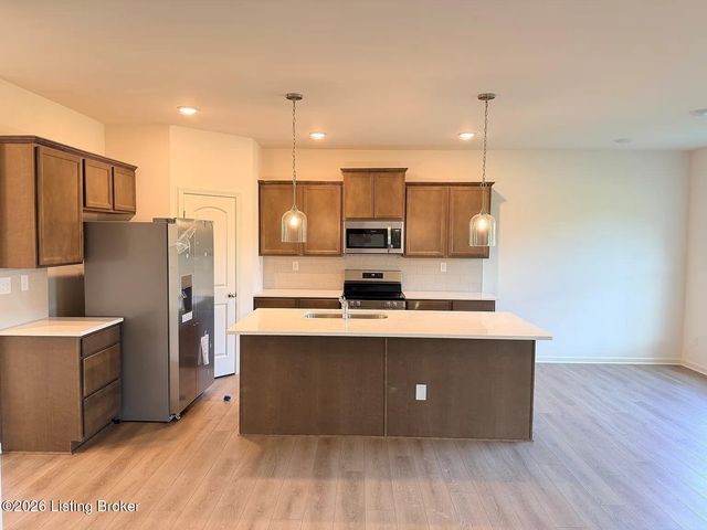 7917 Copper Drift Way, Louisville, KY 40291