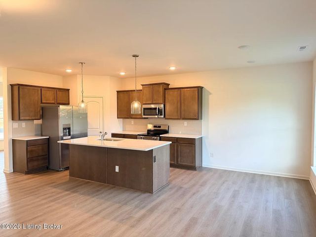 7917 Copper Drift Way, Louisville, KY 40291