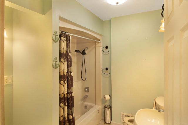 496 Kuwe Lane, Lapeer, MI 48446