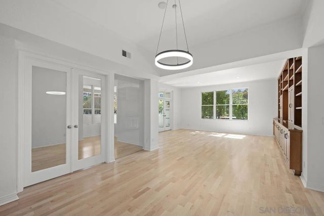 650 Columbia Street 115, San Diego, CA 92101