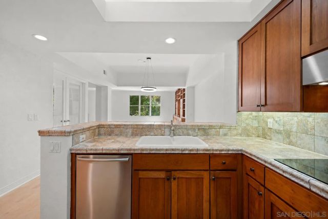650 Columbia Street 115, San Diego, CA 92101