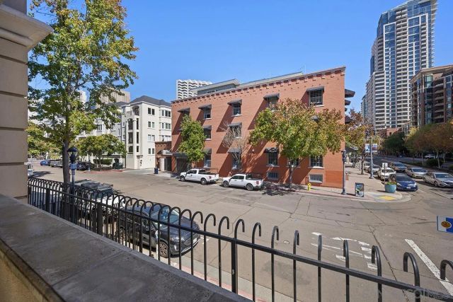 650 Columbia Street 115, San Diego, CA 92101