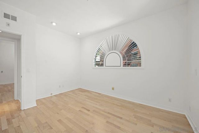 650 Columbia Street 115, San Diego, CA 92101