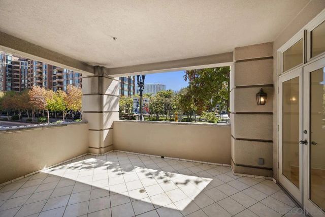 650 Columbia Street 115, San Diego, CA 92101